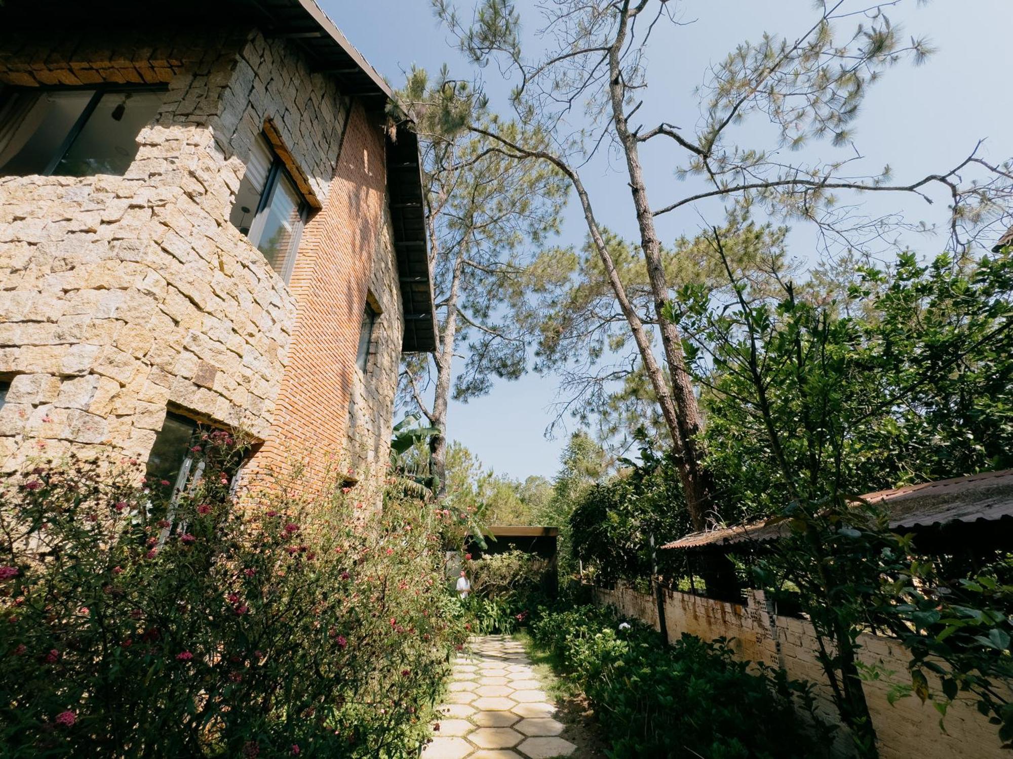 Camelia Coffee & Homestay Kon Von Kla Buitenkant foto